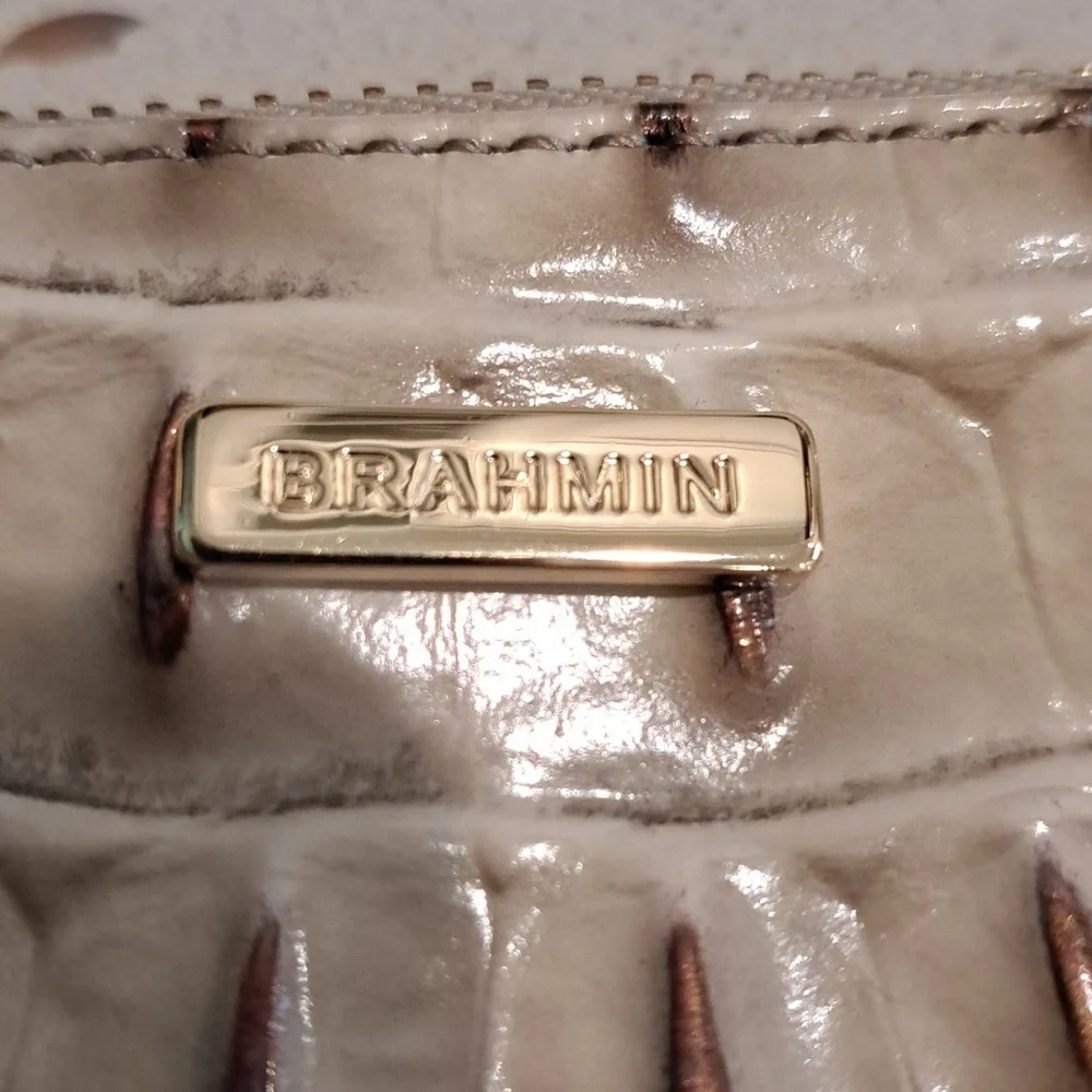 New Brahmin Daisy wristlet - Picture 4 of 9